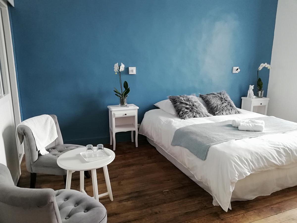 L'Angely - Chambres D'Hotes Ніор Екстер'єр фото